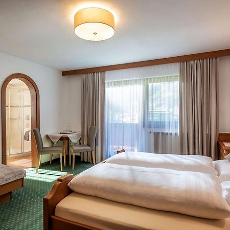 Haus Penkenblick Apartment Mayrhofen Bagian luar foto