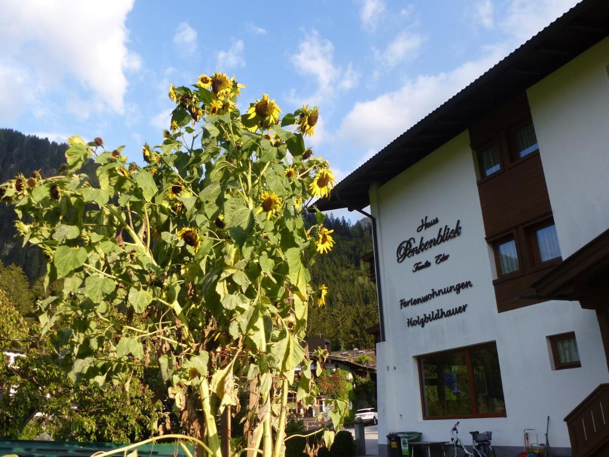 Haus Penkenblick Apartment Mayrhofen Bagian luar foto