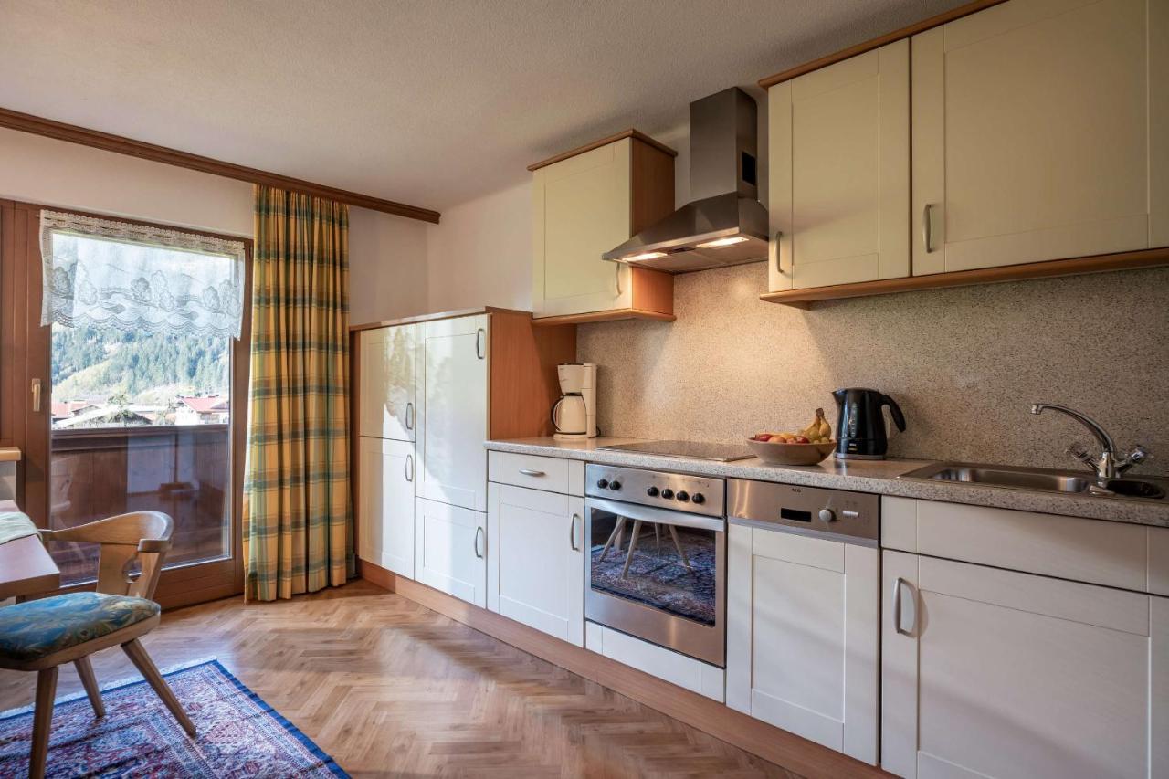 Haus Penkenblick Apartment Mayrhofen Bagian luar foto