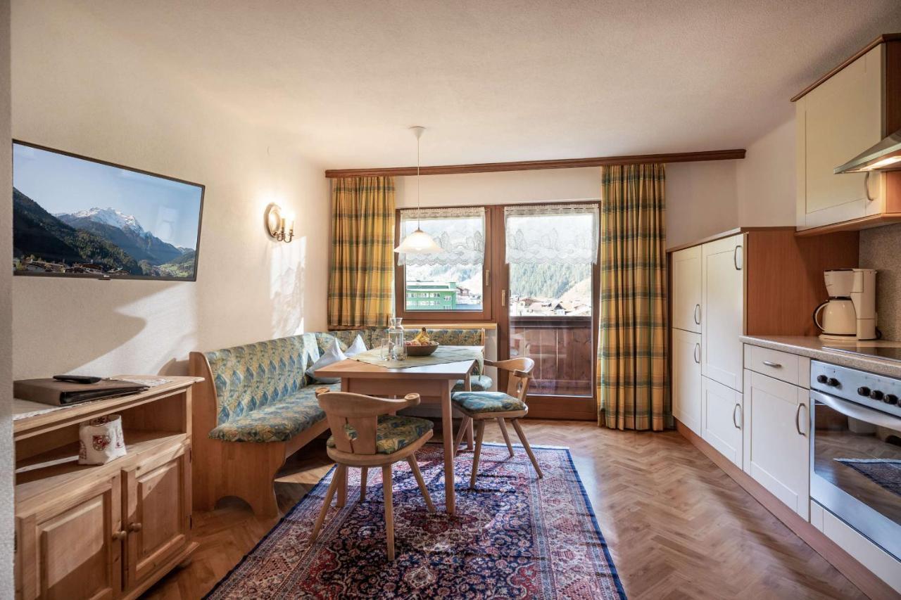 Haus Penkenblick Apartment Mayrhofen Bagian luar foto
